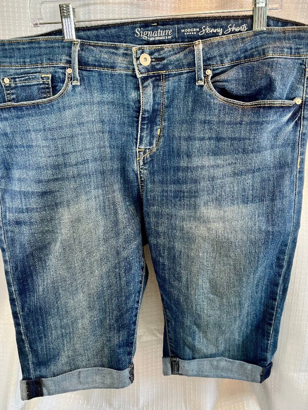 Signature by Levi Strauss & Co Modern Skinny Bermuda Shorts Blue Denim size 18